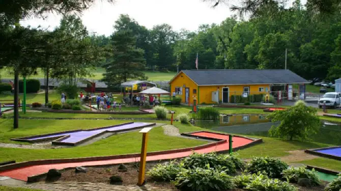 Kelly's Dairy Bar and Miniature Golf — the yellow snack stand and landscaped mini golf course in Mansfield, Ohio